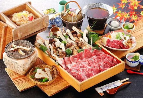 【阪神地区発】 今秋ファイナル!生松茸とブランド黒毛和牛すき焼き食べ放題!&岡山紅葉巡り 日帰り1